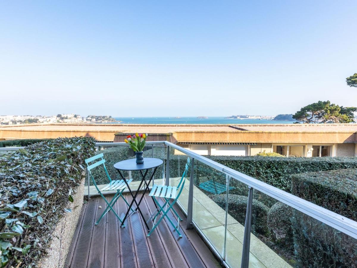 Apartment Le Parc De La Ronceray-5 By Interhome